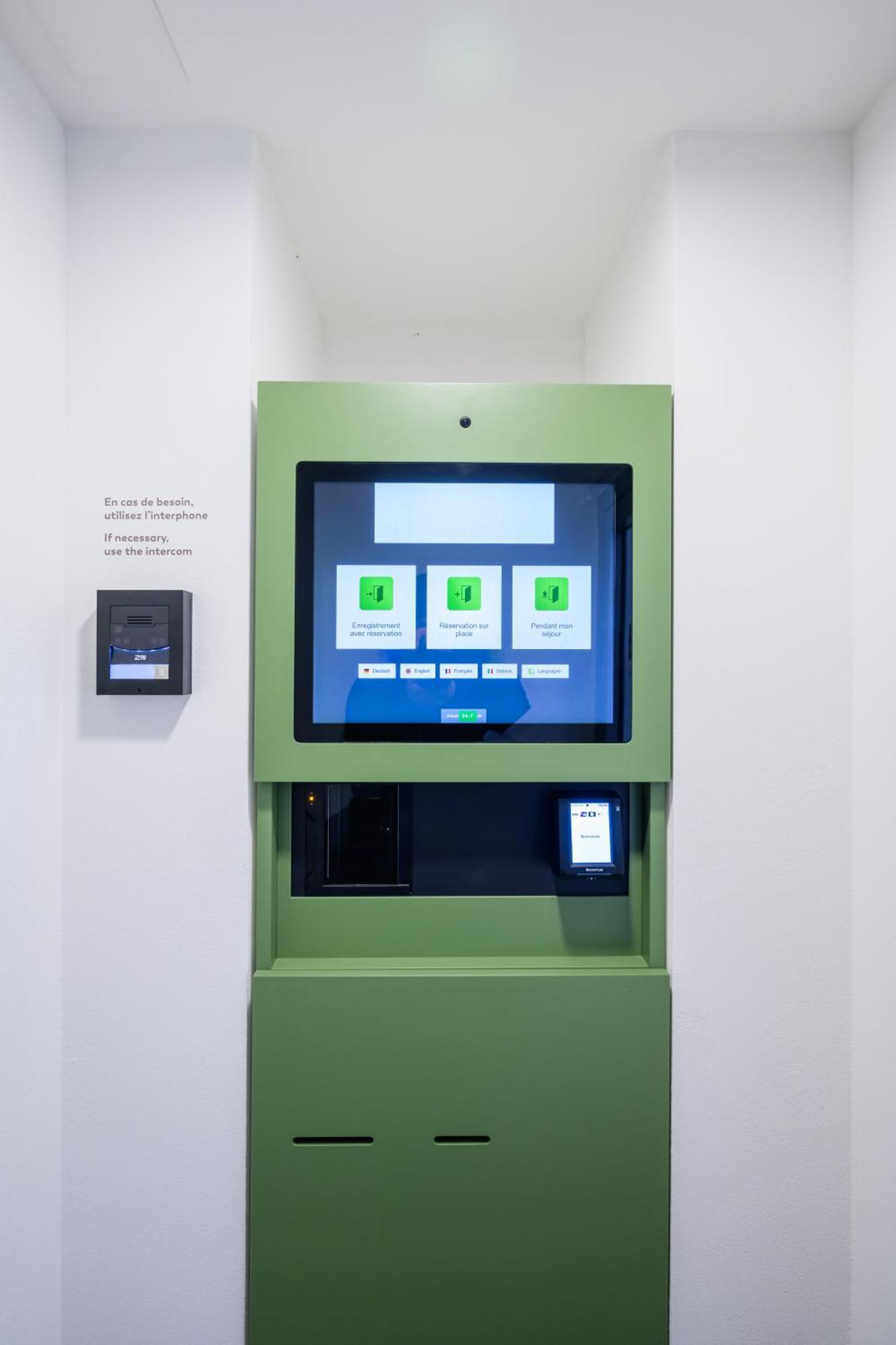 Arnold Self Check-in Hotel Neuchâtel