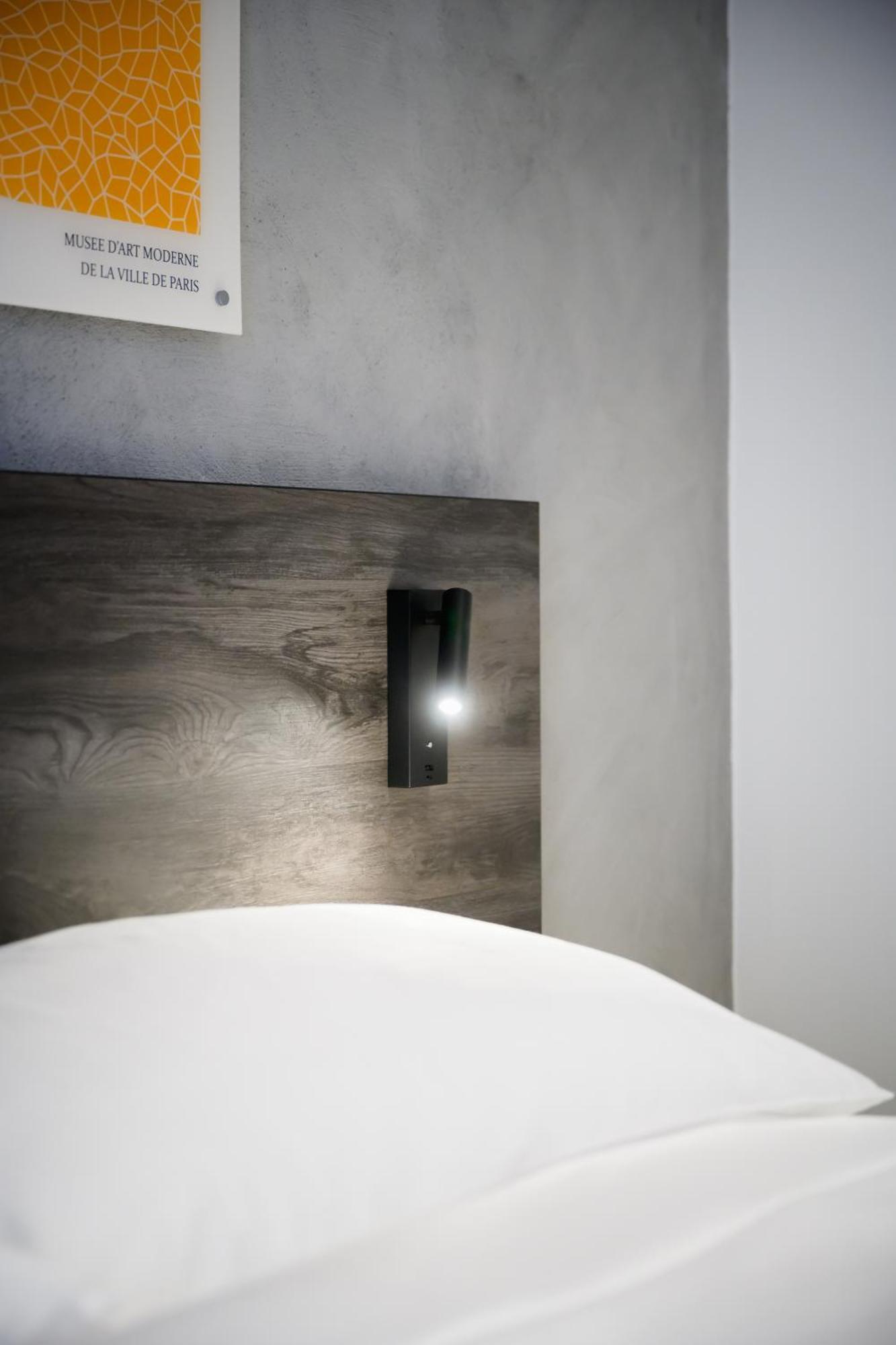 Arnold Self Check-in Neuchâtel